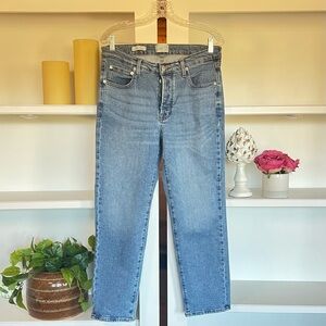 Universal Threads Women’s Classic Blue Denim Jeans Mid Rise 80’s Slim Size 12